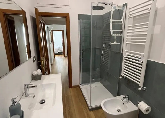 Casaplaya In Vernazhola *